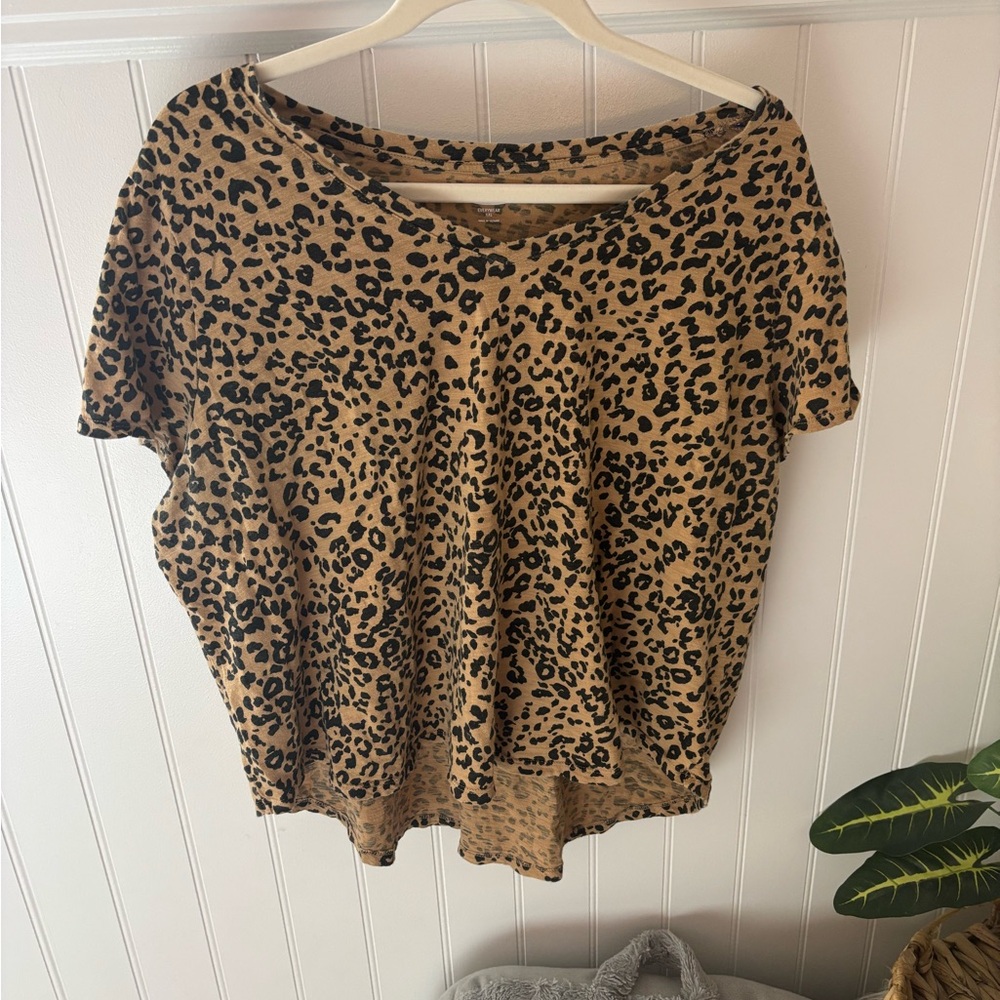 Old Navy Tan and Brown Relaxed Boxy T-Shirt